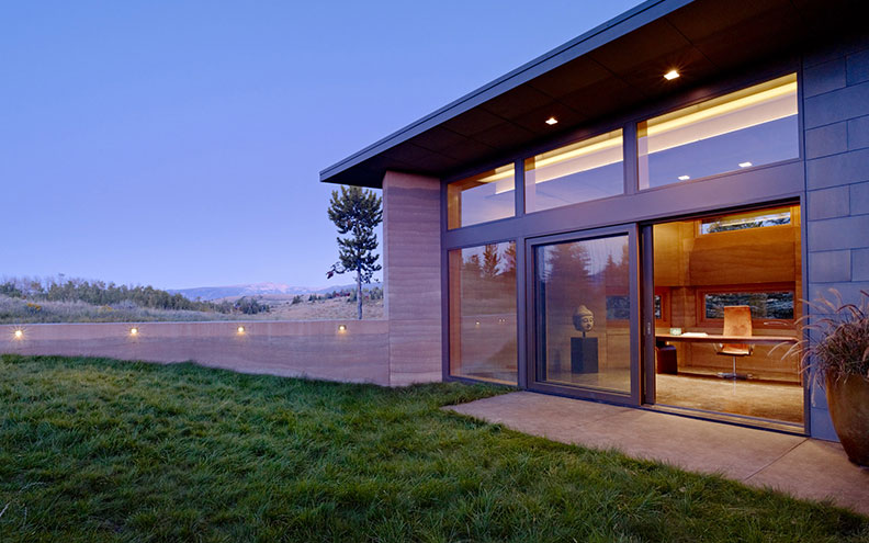 Broken bridge aluminum door and window system